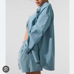 Alo yoga daylight button down Pinstripe shirt